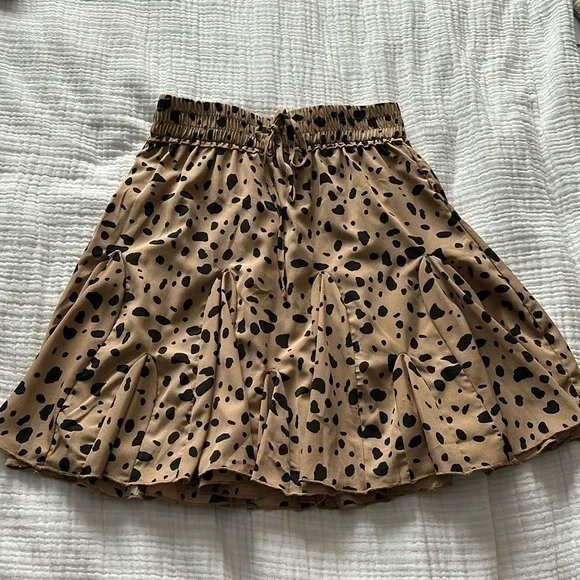 Maxim Boutique Leopard Cheetah Print Fit and Flare Flowy Lined Mini Skirt - Picture 1 of 6